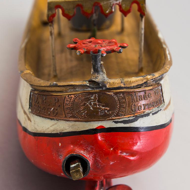 A tinplate Überlacker river boat, Germany, early 20th century.