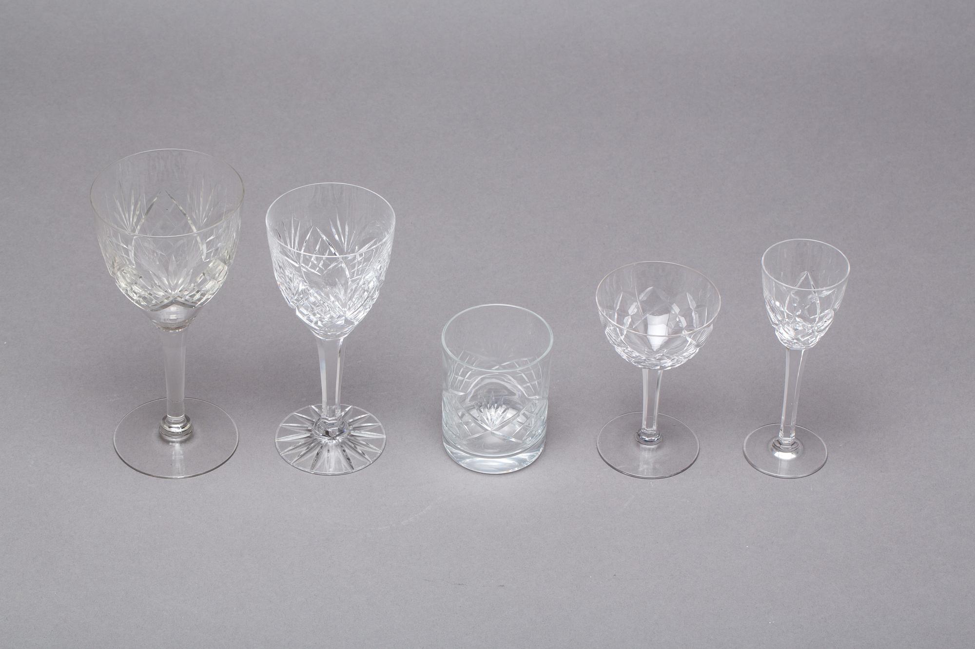 GLASSERVIS, 49 delar, 1900-tal.