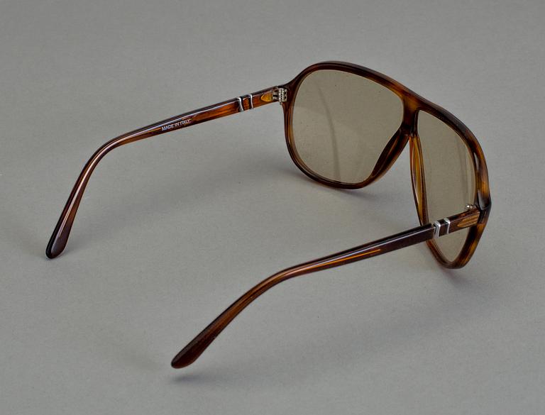 GLASÖGON, Persol, 1970-tal.