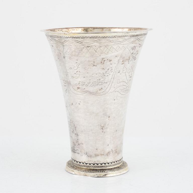 A Swedish silver beaker, mark of Lars Magnus Kallerström, Kalmar 1784.