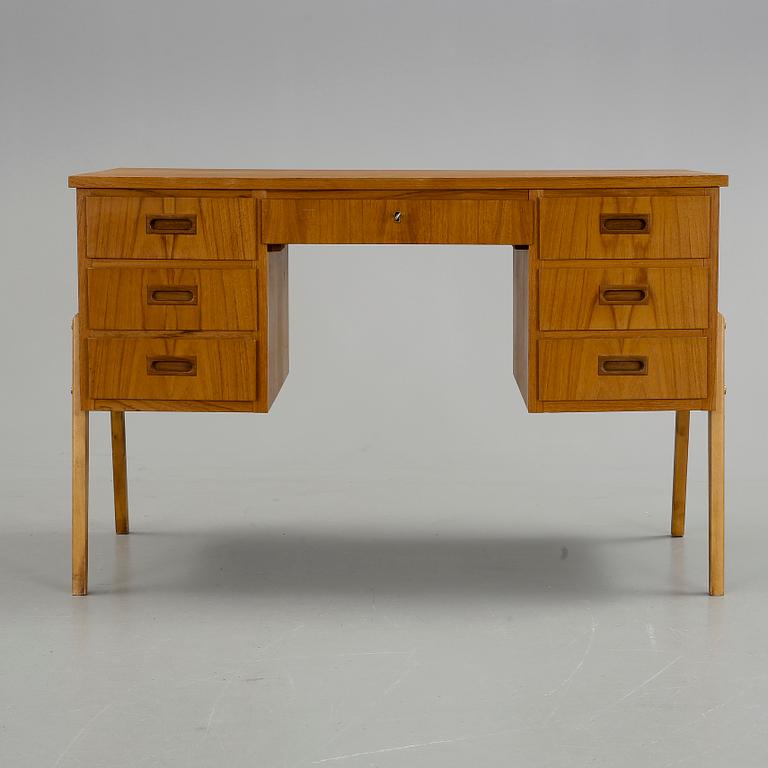 SKRIVBORD, 1900-talets mitt.