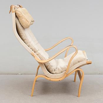 FÅTÖLJ, "Pernilla", Bruno Mathsson, Dux, 1900-talets andra hälft.