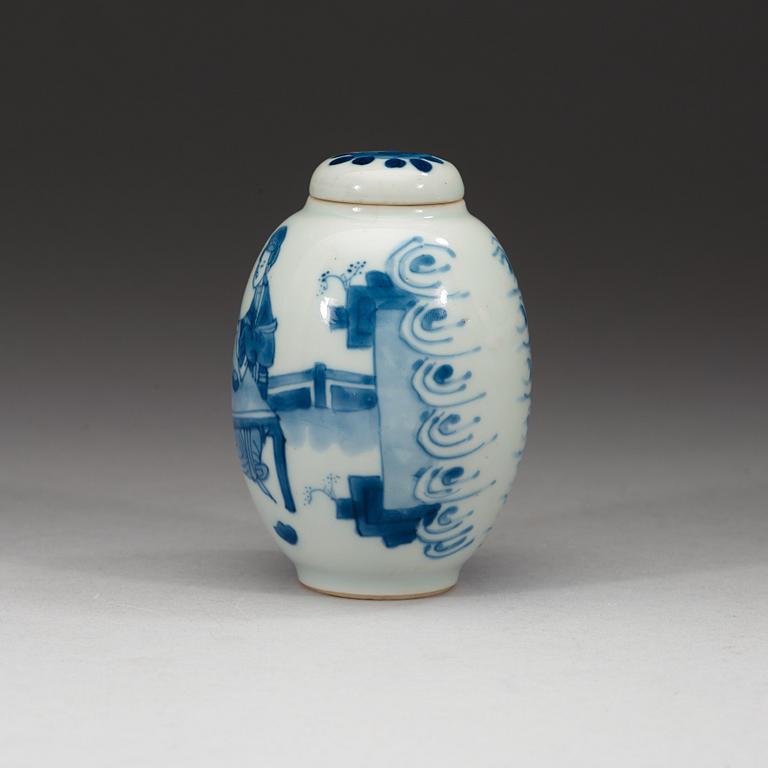 A blue and white tea caddy with cover, Qing dynasty, Kangxi (1662-1722).