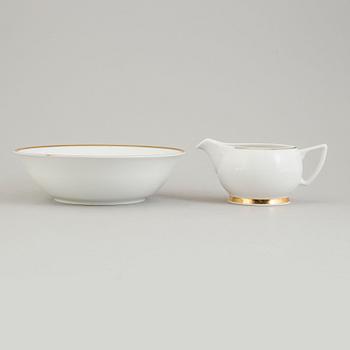 MATSERVIS, 23 delar, porslin, "Fine Royal Porcelain", 1900-talets slut.