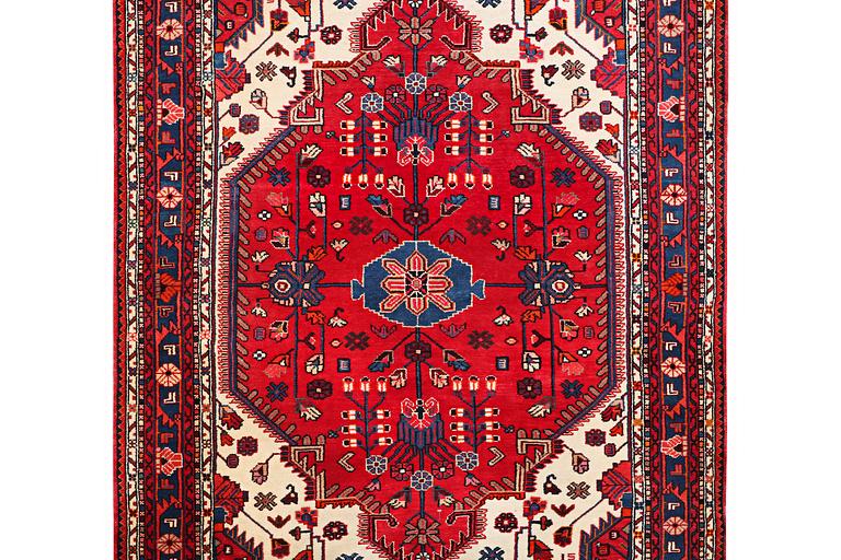 Matta, orientalisk, ca. 230 x 151 cm.