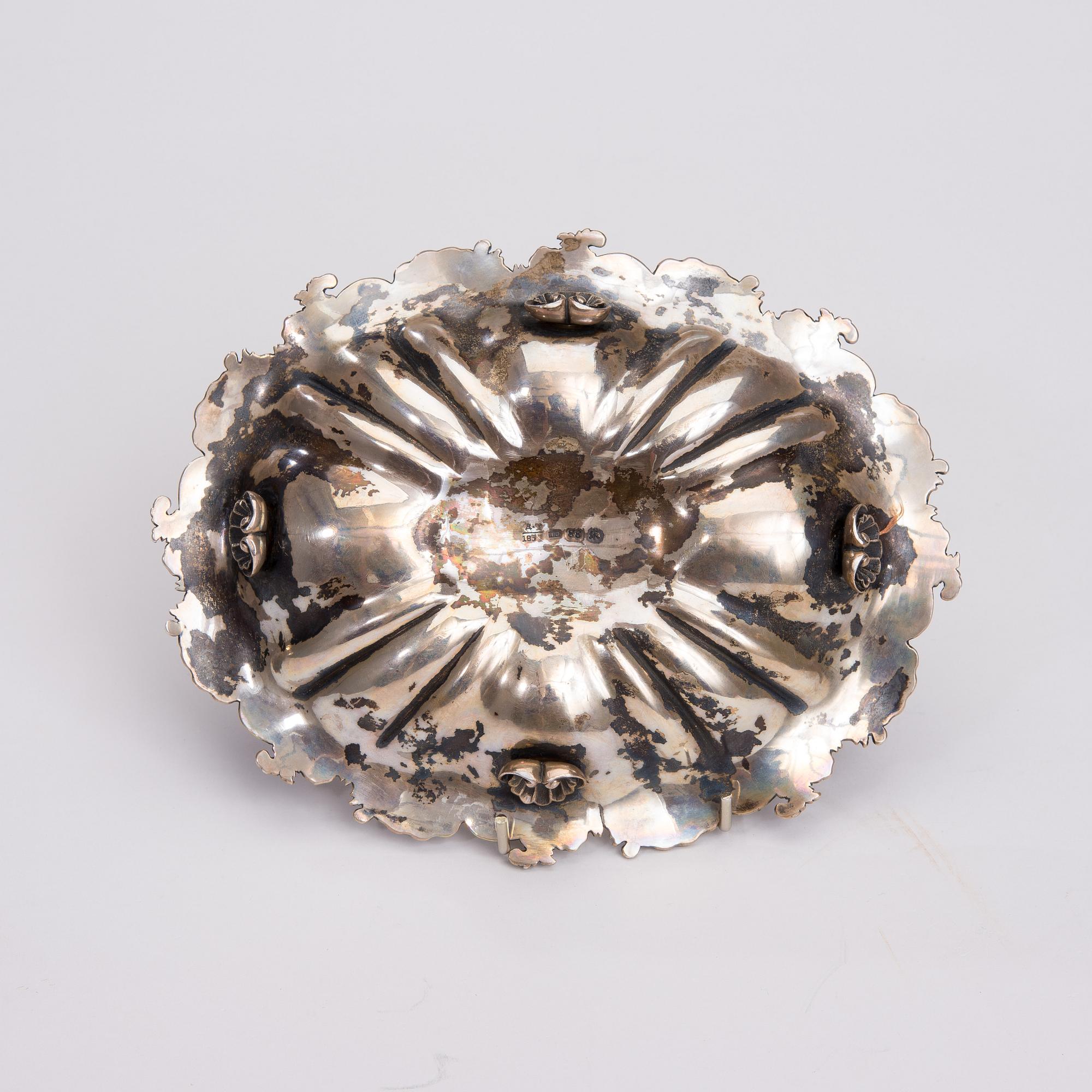 FAT, silver, S:t Petersburg 1837. Vikt 275 g.