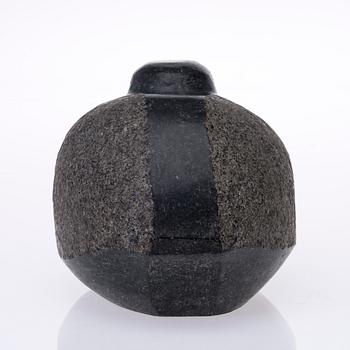 JUHANI SAKSA, skulptur, sten, monogramsignerad J.S. -86.
