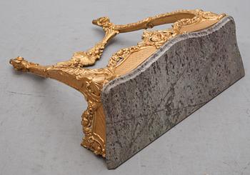 SPEGEL och KONSOLBORD, nyrokoko, 1800-talets slut.