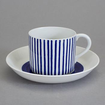 KAFFEKOPPAR MED FAT, 11 st. "Kadett", Hertha Bengtsson, Rörstrand. Formgiven 1954.