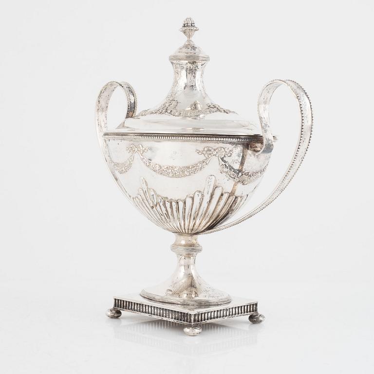 A Gustavian style Swedish silver sugarbowl with cover, mark of CG Hallberg, Stockholm, possibly 1900.