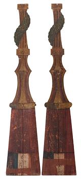 762. A pair of 19th cent set of wood coulisse.