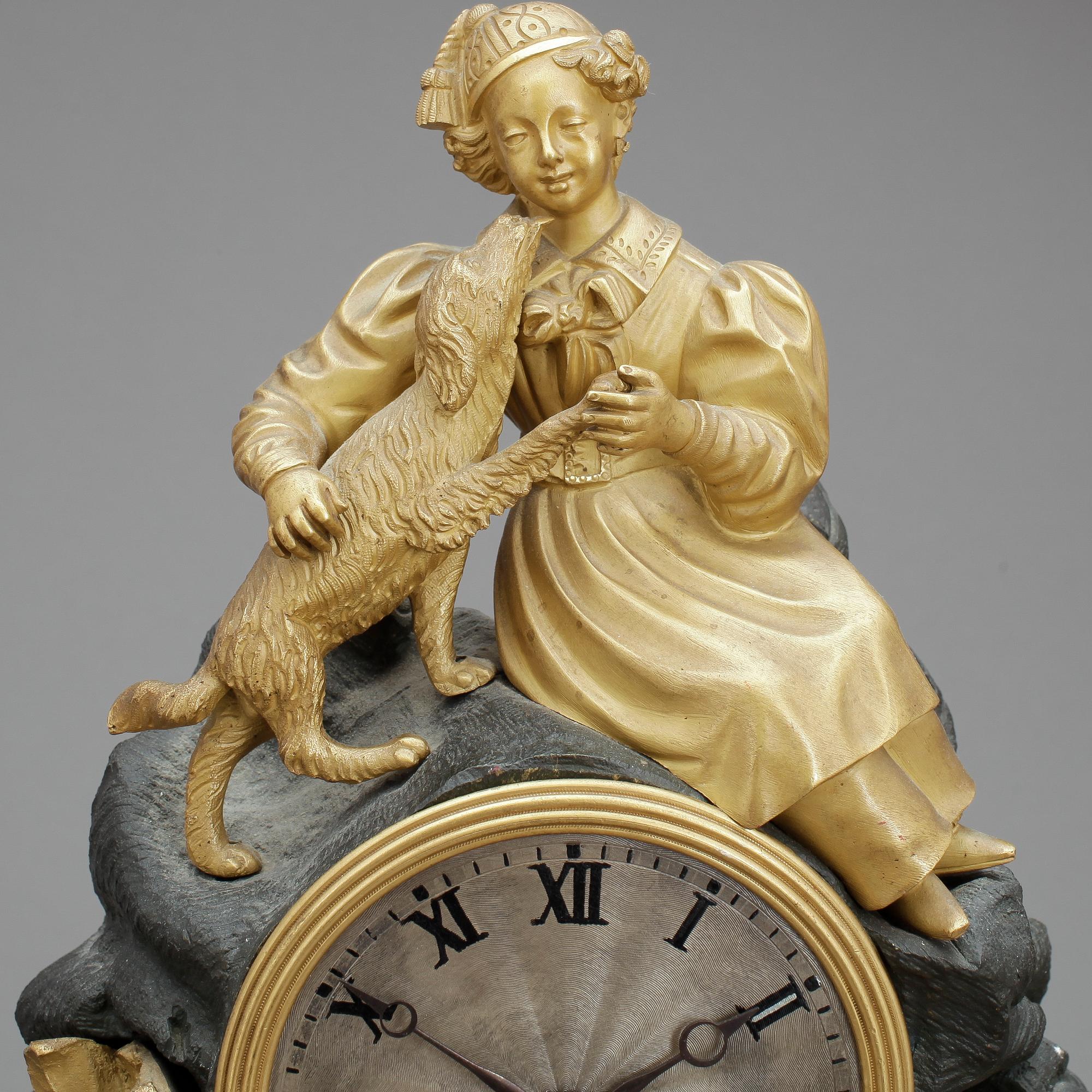 BORDSPENDYL, senempire, 1800-talets första hälft.