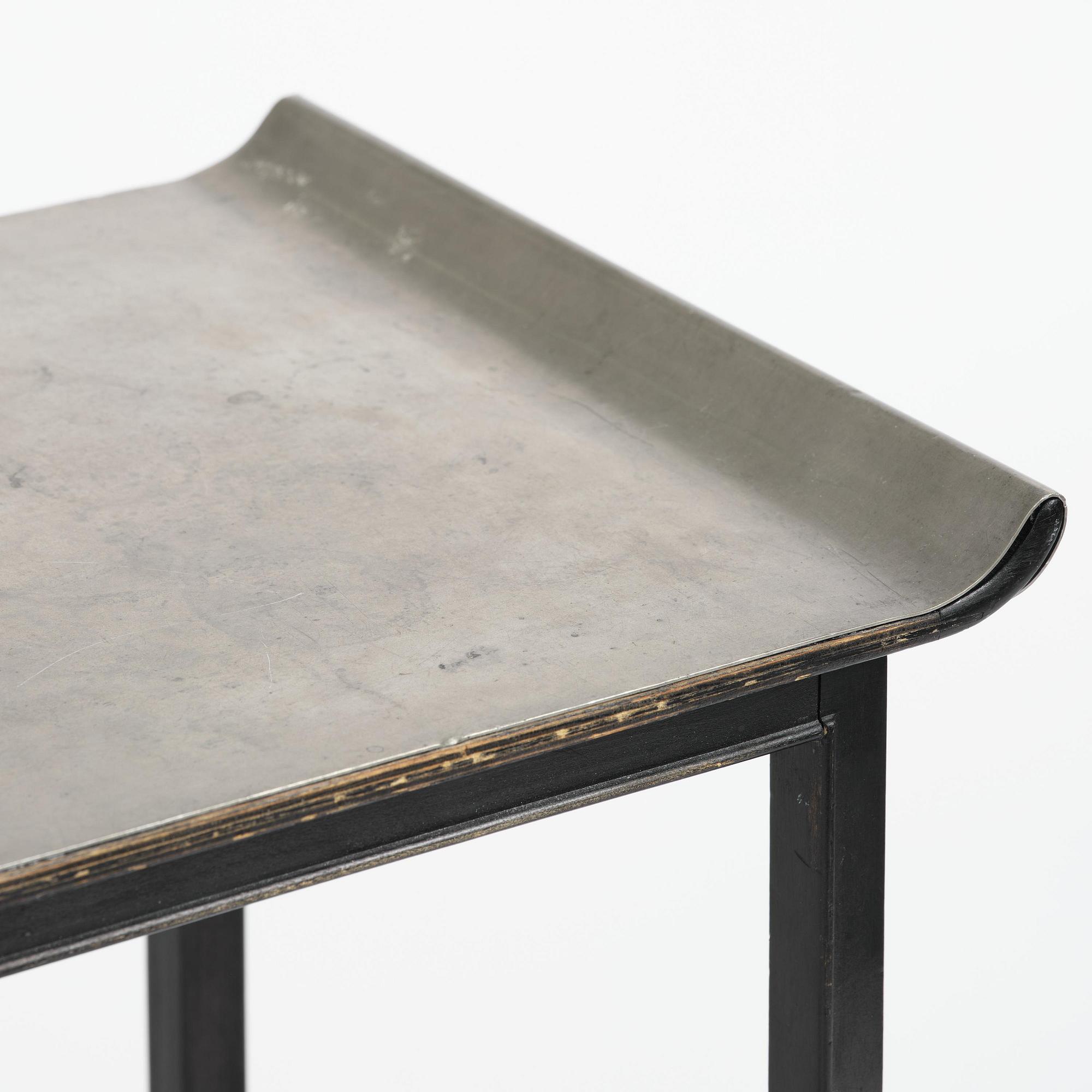 Firma Svenskt Tenn, tebord, modell "A 423", Stockholm, 1932.