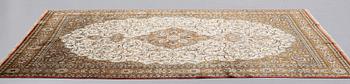 A RUG, semi-antique silk Qum, ca 269,5 x 179,5-182 cm  (as well as 1 and 2 cm flat weave at the ends).