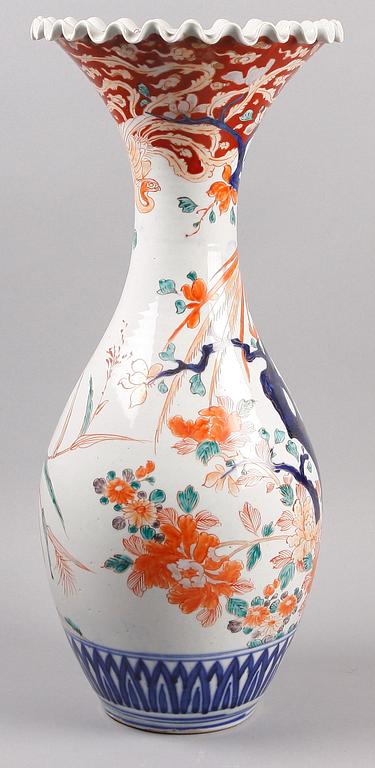 GOLVVAS, porslin, Imari Japan. Omkring 1900.