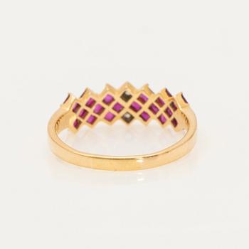 Ring, 18K gold with rubies and diamonds.