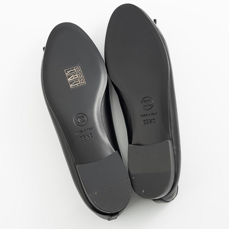 Chanel, ballerinaskor, storlek 35 1/2C.