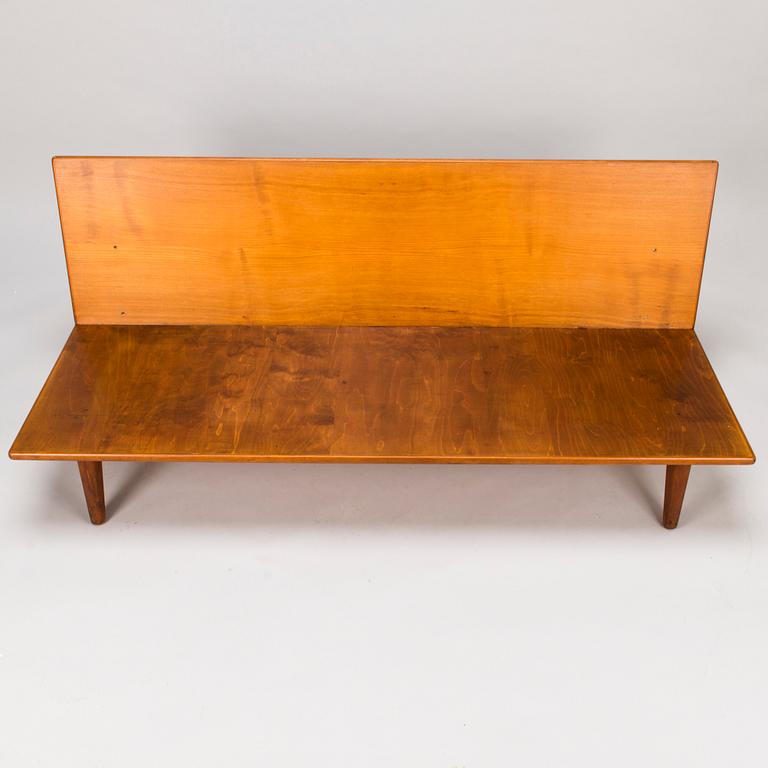 CARL GUSTAF HIORT AF ORNÄS, a 1950s 'Åre' sofa for Puunveisto Oy - Wood work Ltd.