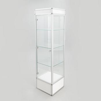 A late 20th century display cabinet.