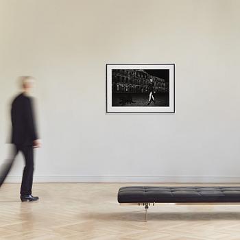 Mikael Jansson, "Freja at Le Louvre", 2010.