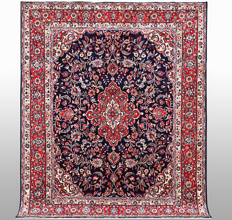 Matto, Sarouk, ca 308 x 245 cm.