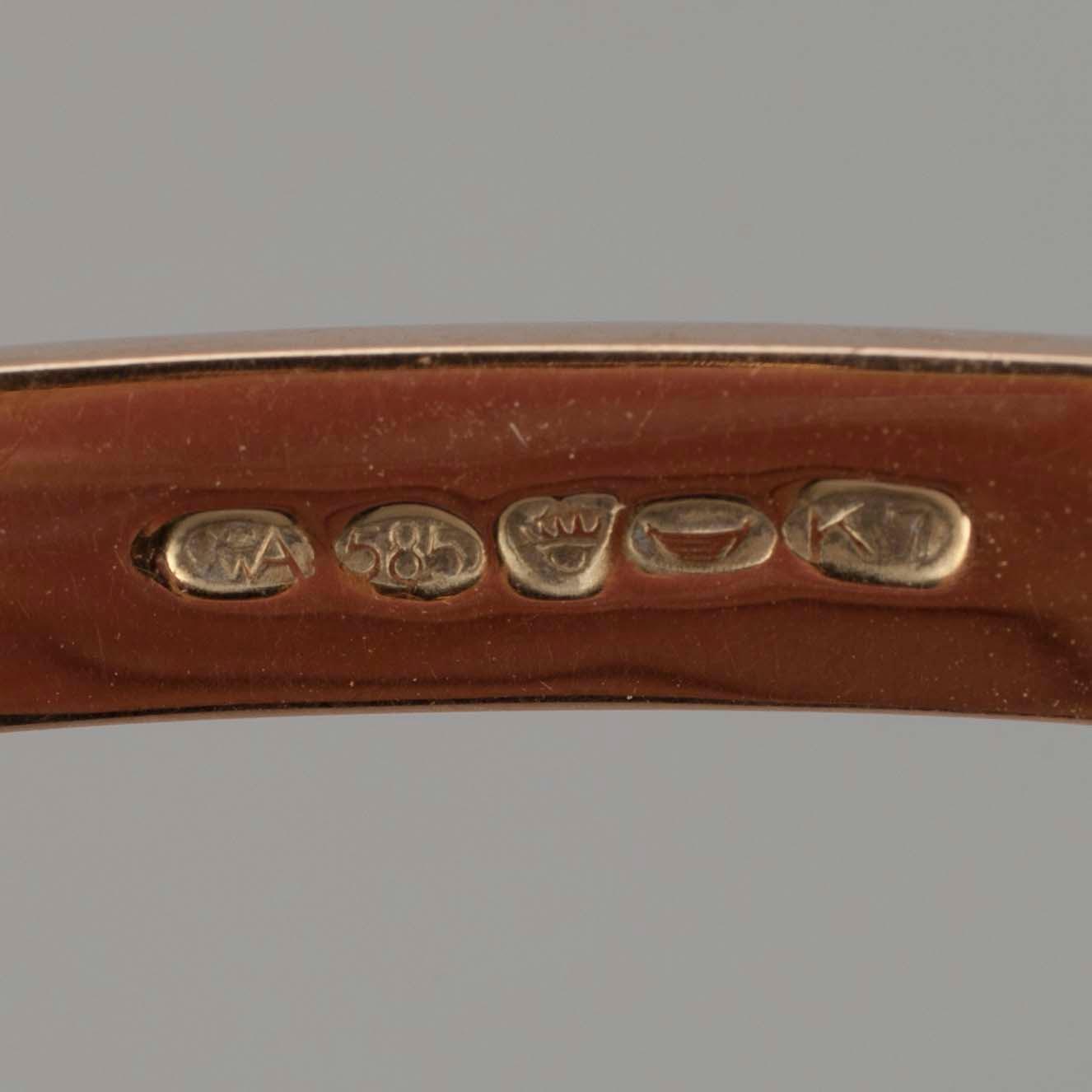 ARMRING, guld 14K, tigerögon, Kalevala Koru, 1963. Vikt ca 12 gram.