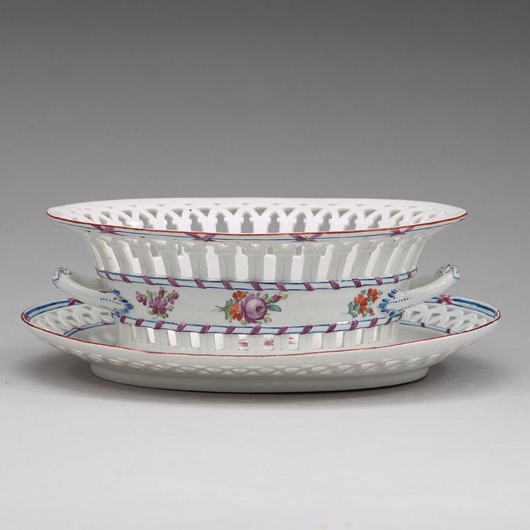 A Russian chesnut basket and stand, Imperial Porcelain Manufactory, St Petersburg, period of Alexander I (1801-25).
