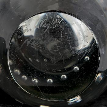 Gunnel Nyman, A 'String of Pearls' vase, signed G. Nyman Nuutajärvi Notsjö.