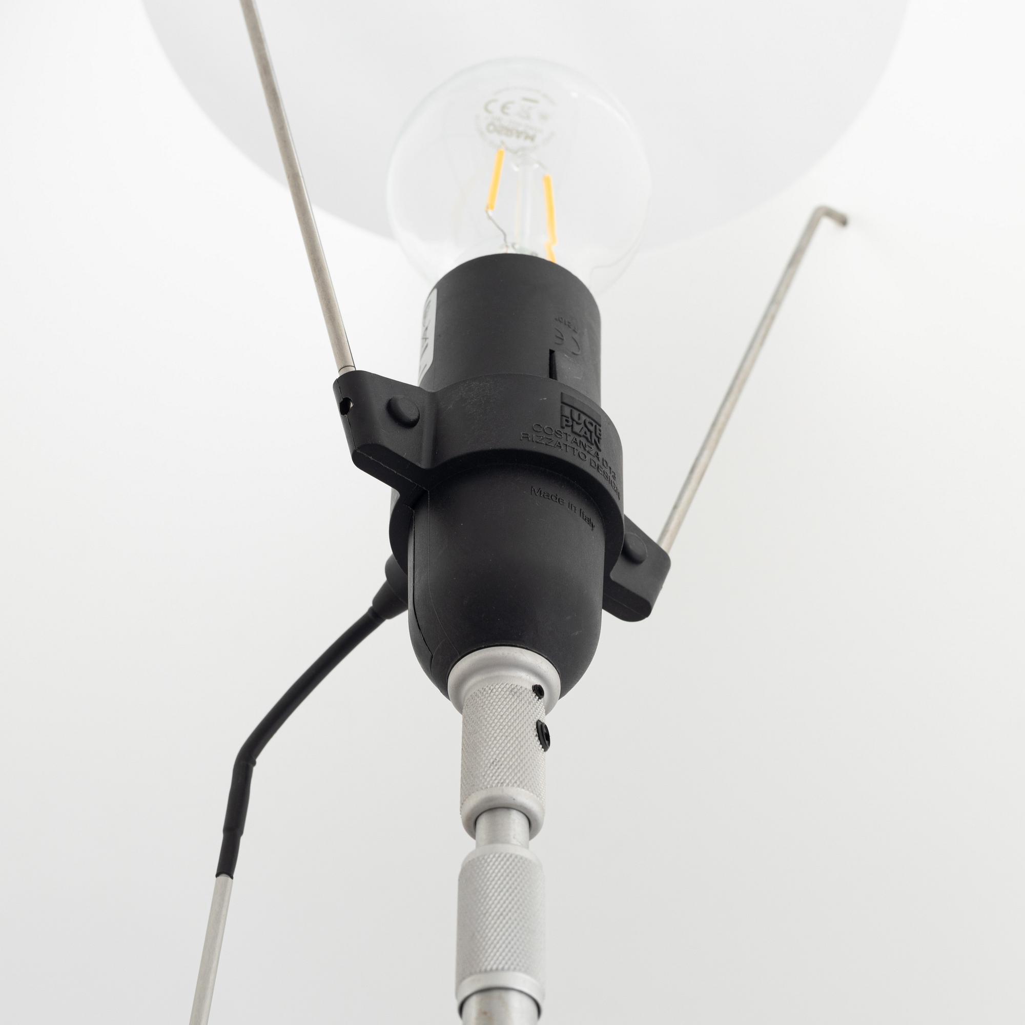 Paolo Rizzatto, a pair of 'Costanza' table lamps, Luceplan, Italy.