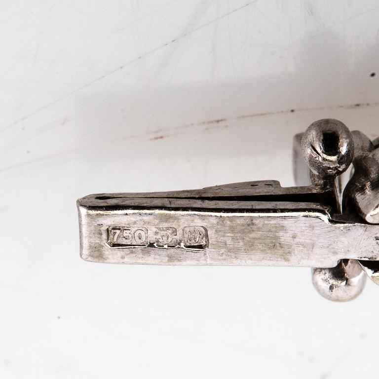 Tennisarmband av 18K vitguld med runda briljantslipade diamanter 3,50 ct totalt, R.Jacot Zermatt Schweiz.