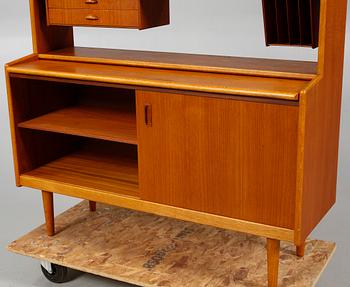 A 1950/60s bookshelf.