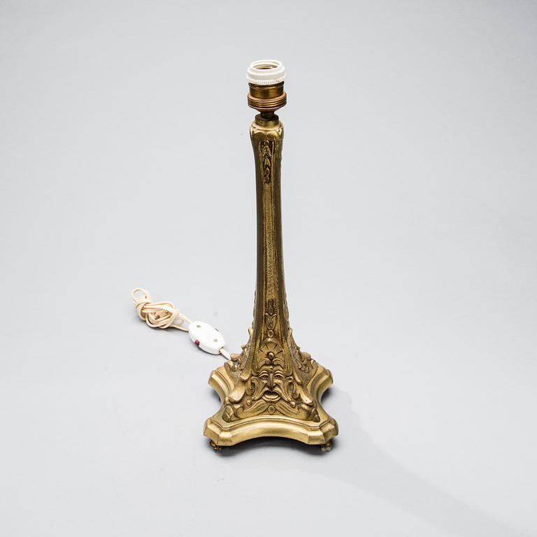 BORDSLAMPA, brons, Frankrike sekelskiftet 1800/1900.