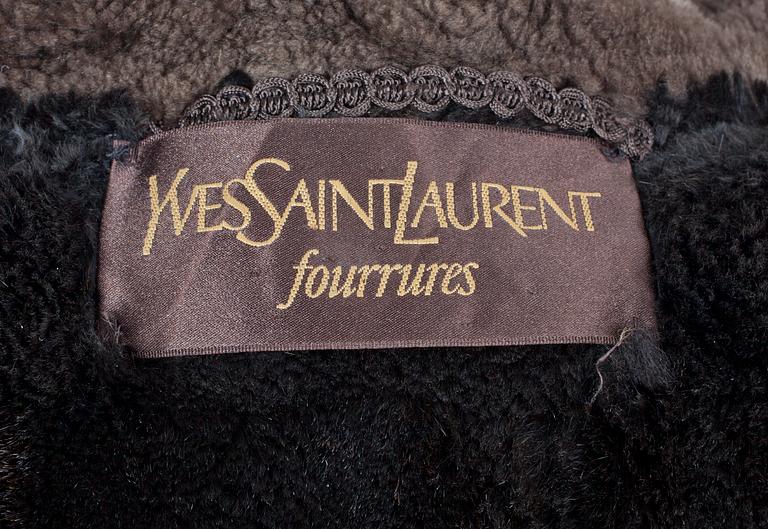 YVES SAINT LAURENT, kappa 1990-tal.