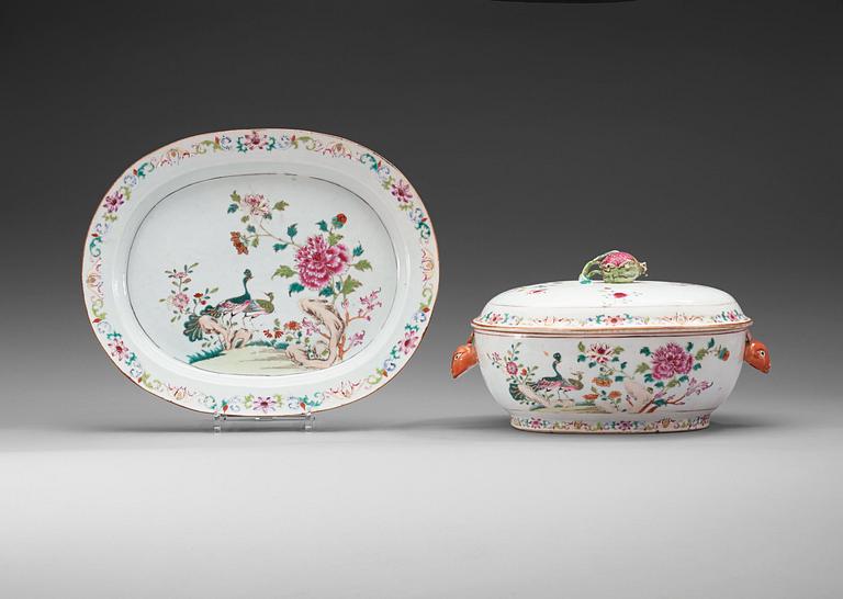 TERRIN med LOCK och FAT, kompaniporslin. Qing dynastin, Qianlong (1736-95).