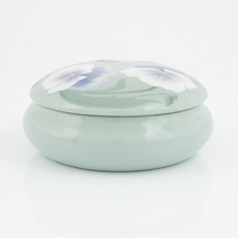 Algot Erikson, an Art Nouveau porcelain lidded box, Rörstrand, early 20th Century.