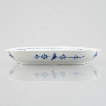 A 'Blue Fluted' / 'Musselmalet rifflet', porcelain dish, Royal Copenhagen, model 27, 1967.