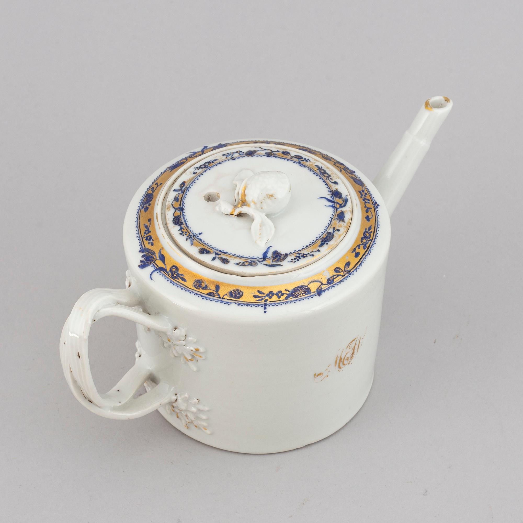 TEKANNA med LOCK, kompaniporslin. Qingdynastin, Jiaqing (1796-1822).