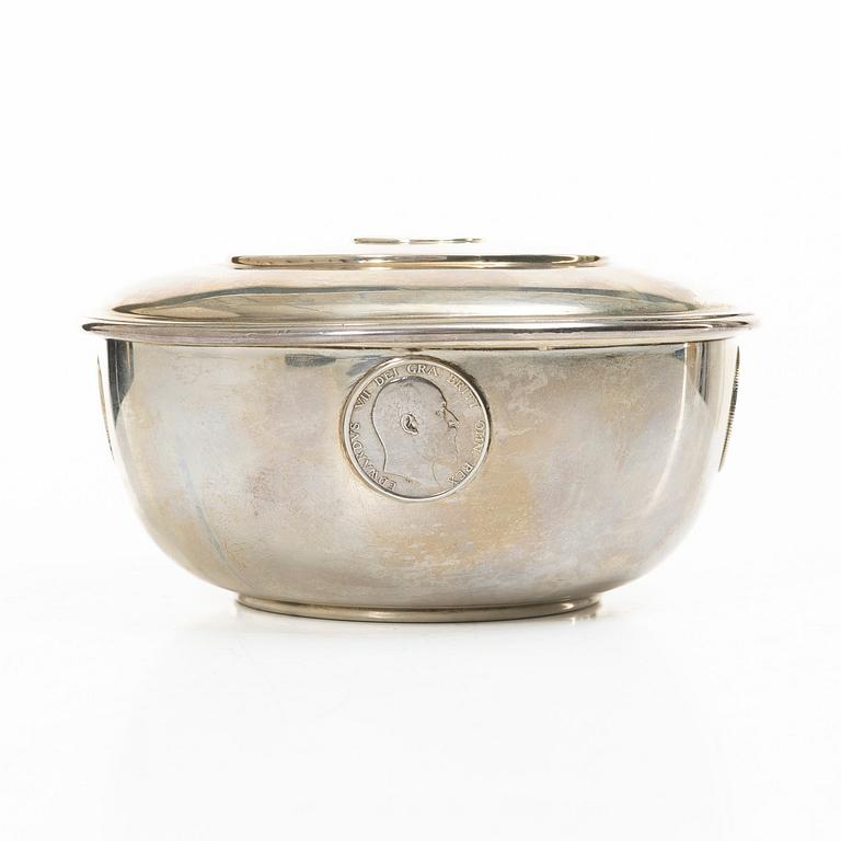 Stokes & Ireland Ltd (William Henry Stokes & Arthur George Ireland), teapot with lid, silver, London 1906.