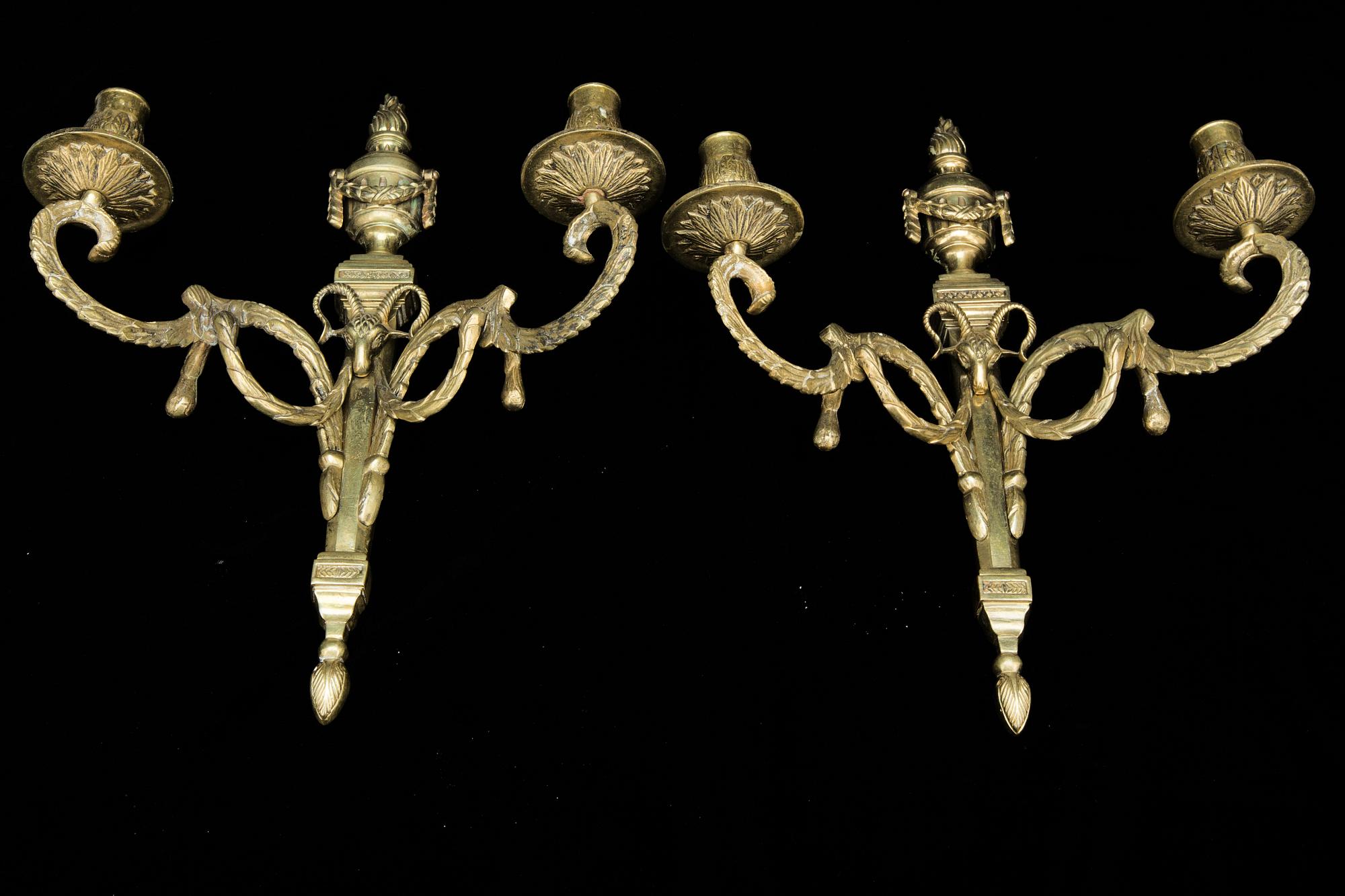 VÄGGAPPLIQUER, ett par, mässing, Louis XIV-stil.