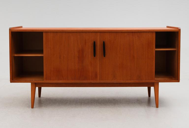 SIDEBOARD, 1900-talets andra hälft.