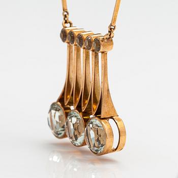 Kaunis Koru, A 14K gold and aquamarine necklace. Helsinki 1962.