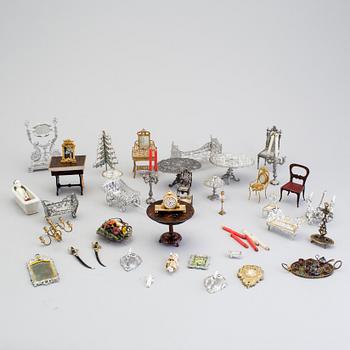 A lot of doll house furniture and accessories by various makers including Rock & Graner Germany 19/20th century.