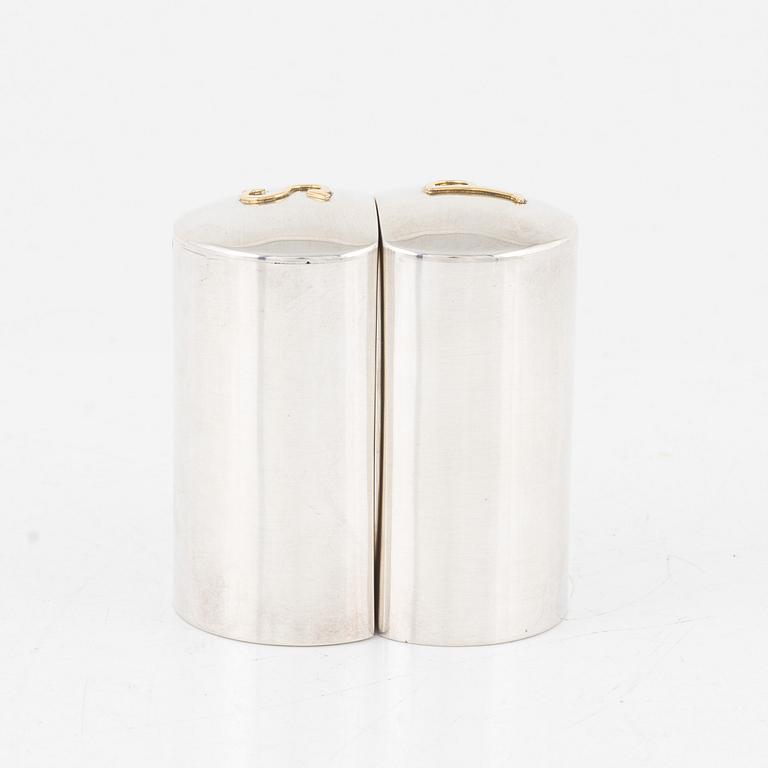 Henrik Ingemansson, salt and pepper shakers, sterling silver and 18k gold, Stockholm 2002.