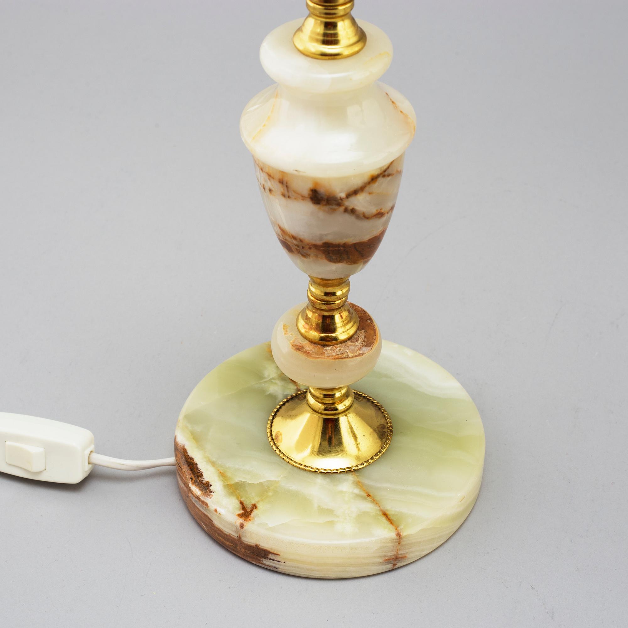 BORDSLAMPOR, ett par, 1900-talets andra hälft.