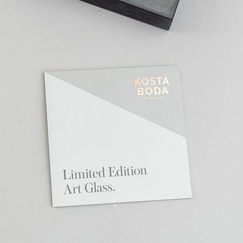 Kjell Engman, skulptur, glas, "Luftballong", signerad och numrerad 54/60.