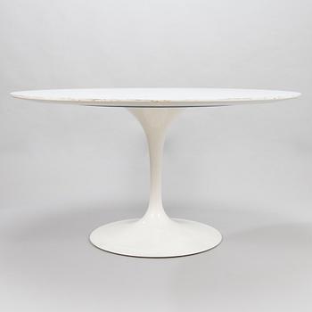 EERO SAARINEN, ruokapöytä, "Tulip", lisenssillä valmistettu Knoll, Sveitsi 1970-luku.