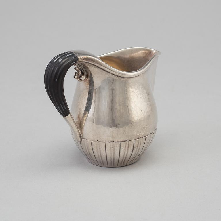 JOHAN ROHDE, Kaffeservis, 3 delar, "Cosmos", sterling silver, Georg Jensen, Köpenhamn, efter 1945.
