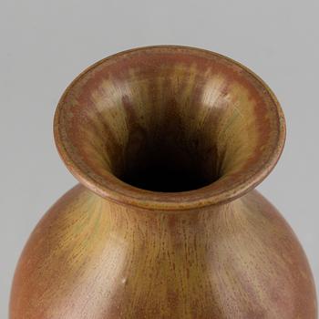 GUNNAR NYLUND, a stoneware vase, Rörstrand, Sweden 1950-60's.
