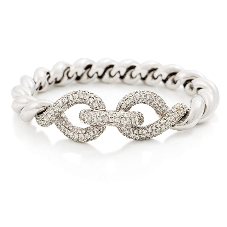 Hermès a bracelet 18K white gold with round brilliant-cut diamonds.