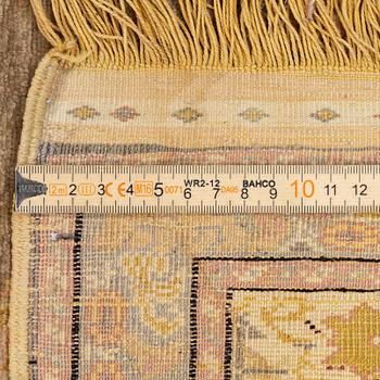 Prayer rug, Kayseri, approx. 174 x 112 cm.